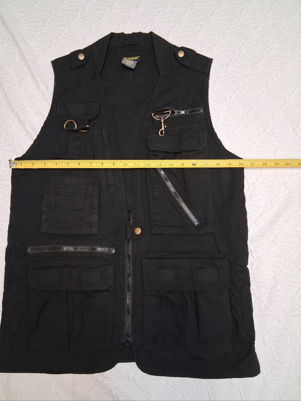 PROMARTER Men's Black Multi-Pocket Utility Vest by - Picture 4 of 15